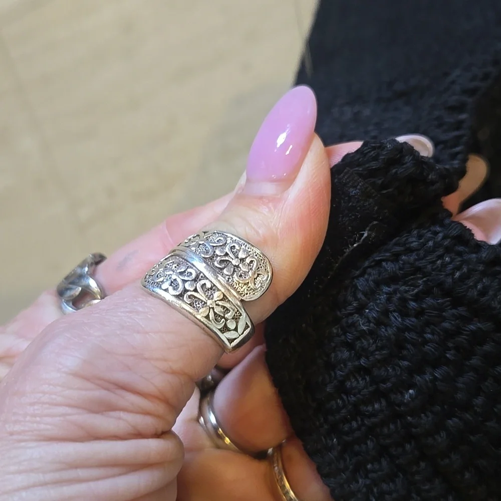 Stylish Black "Blinged Out" Visor - Picture 8 of 9